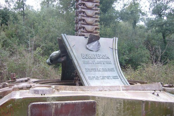 13-duze-pomnik-skorpion7BBBB496-2311-40E2-BC52-6886E58F61B2.jpg