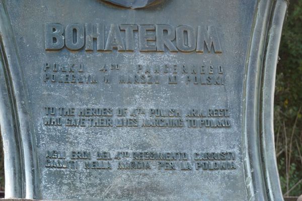 14-duze-pomnik-skorpionCFB97FBD-7AC4-4655-8358-3D7ACDB8B171.jpg