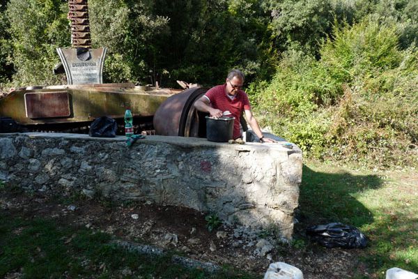 20-duze-pomnik-skorpionD3754008-8741-4306-925E-AD226FA1AFB5.jpg