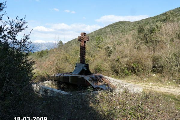 35a-duze-pomnik-skorpion2DC89FB3-BC69-4130-BF9D-3A130541493A.jpg